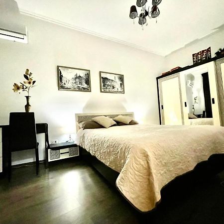 V&O Whitechocolateapt 800 M To Opera ลวีฟ ภายนอก รูปภาพ