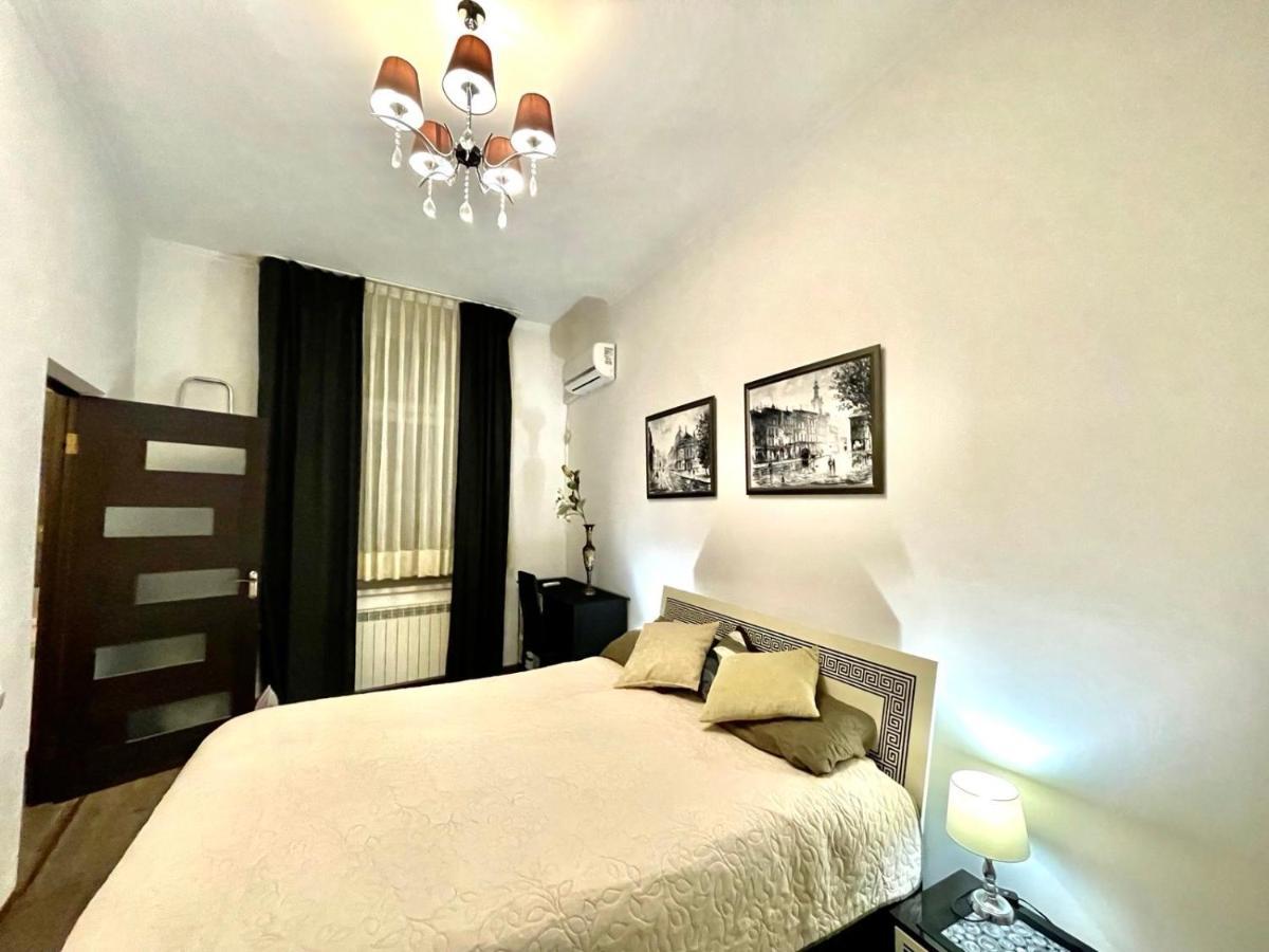 V&O Whitechocolateapt 800 M To Opera ลวีฟ ภายนอก รูปภาพ